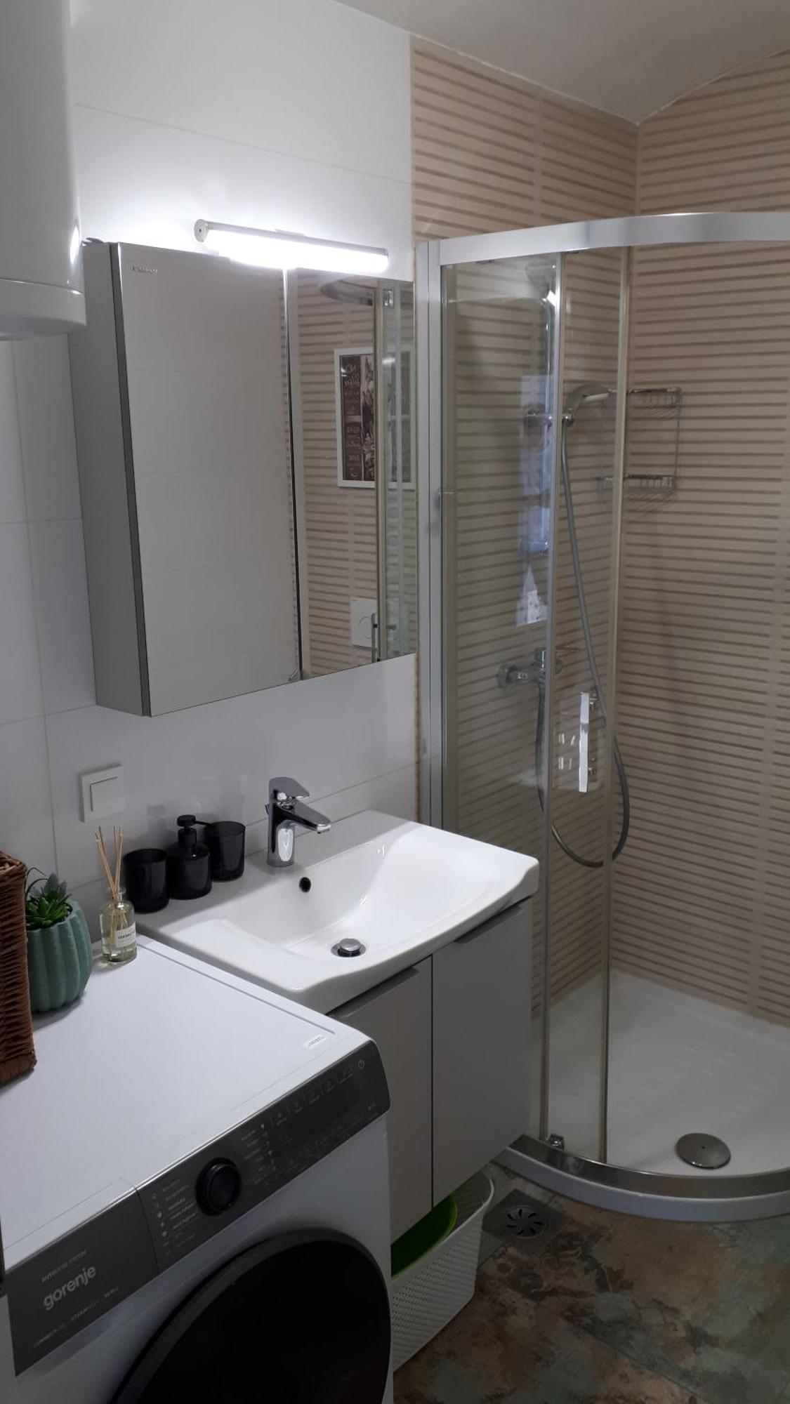 Helena Appartement Trzin Buitenkant foto