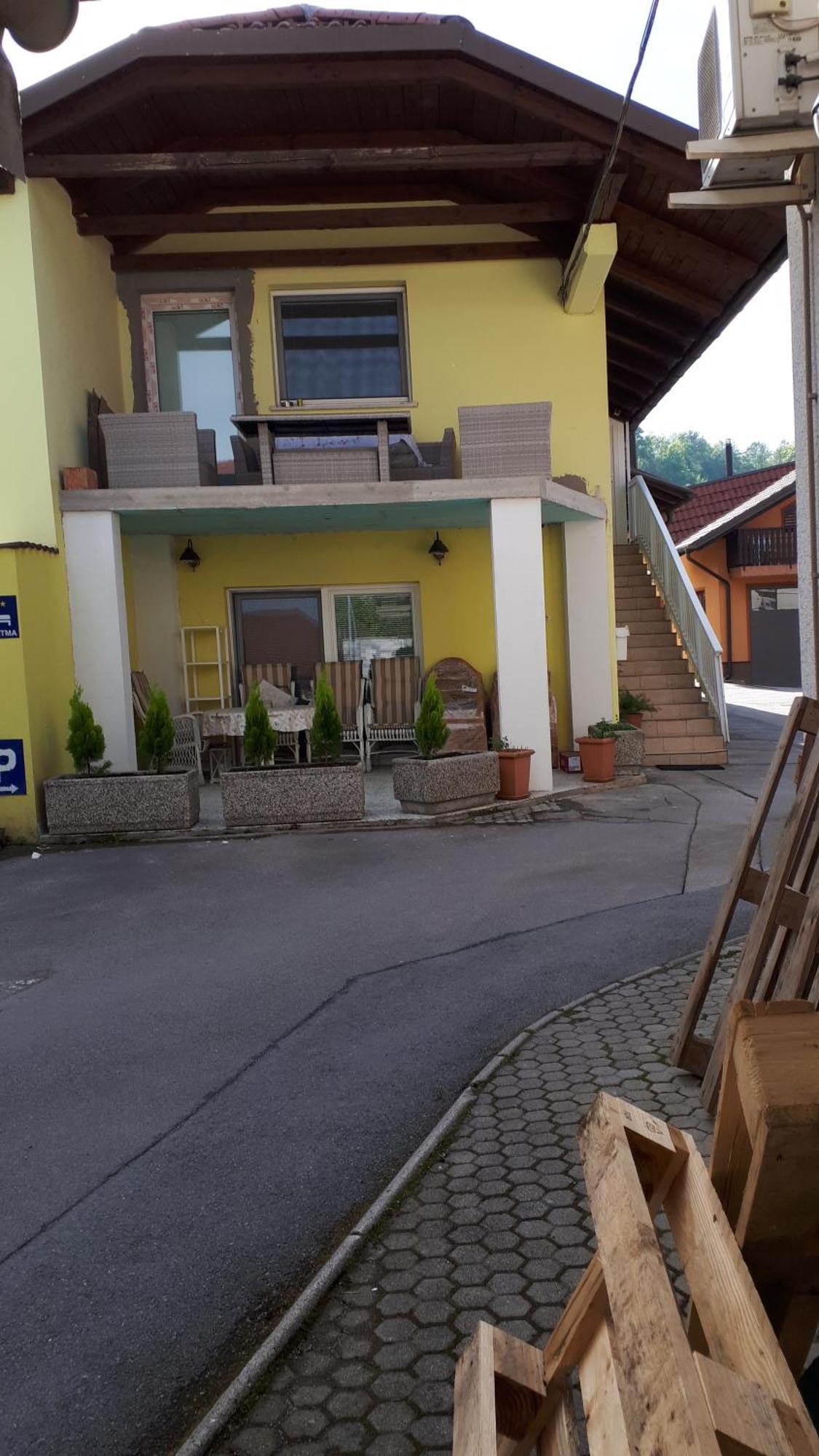 Helena Appartement Trzin Buitenkant foto